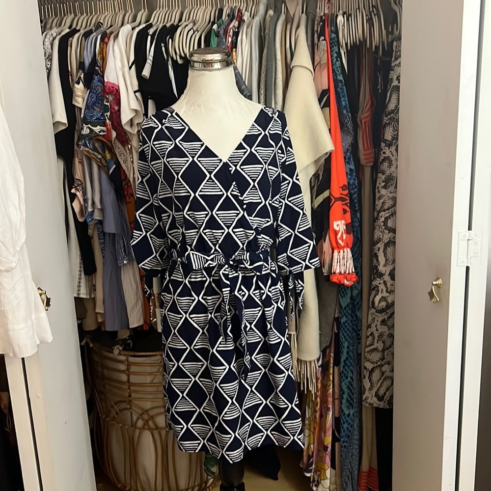 Old Navy Navy Geometric Wrap Dress